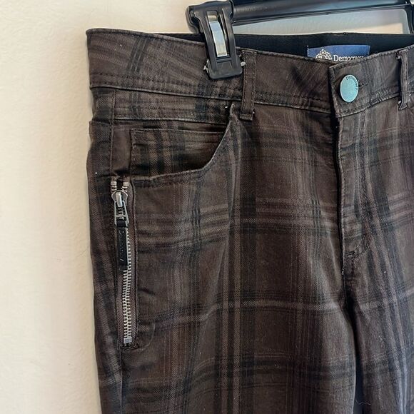 EXCELLENT CONDITION WOMEN’S DEMOCRACY “AB”SOLUTION BROWN PLAID SLIMMING PANTS - Picture 6 of 9